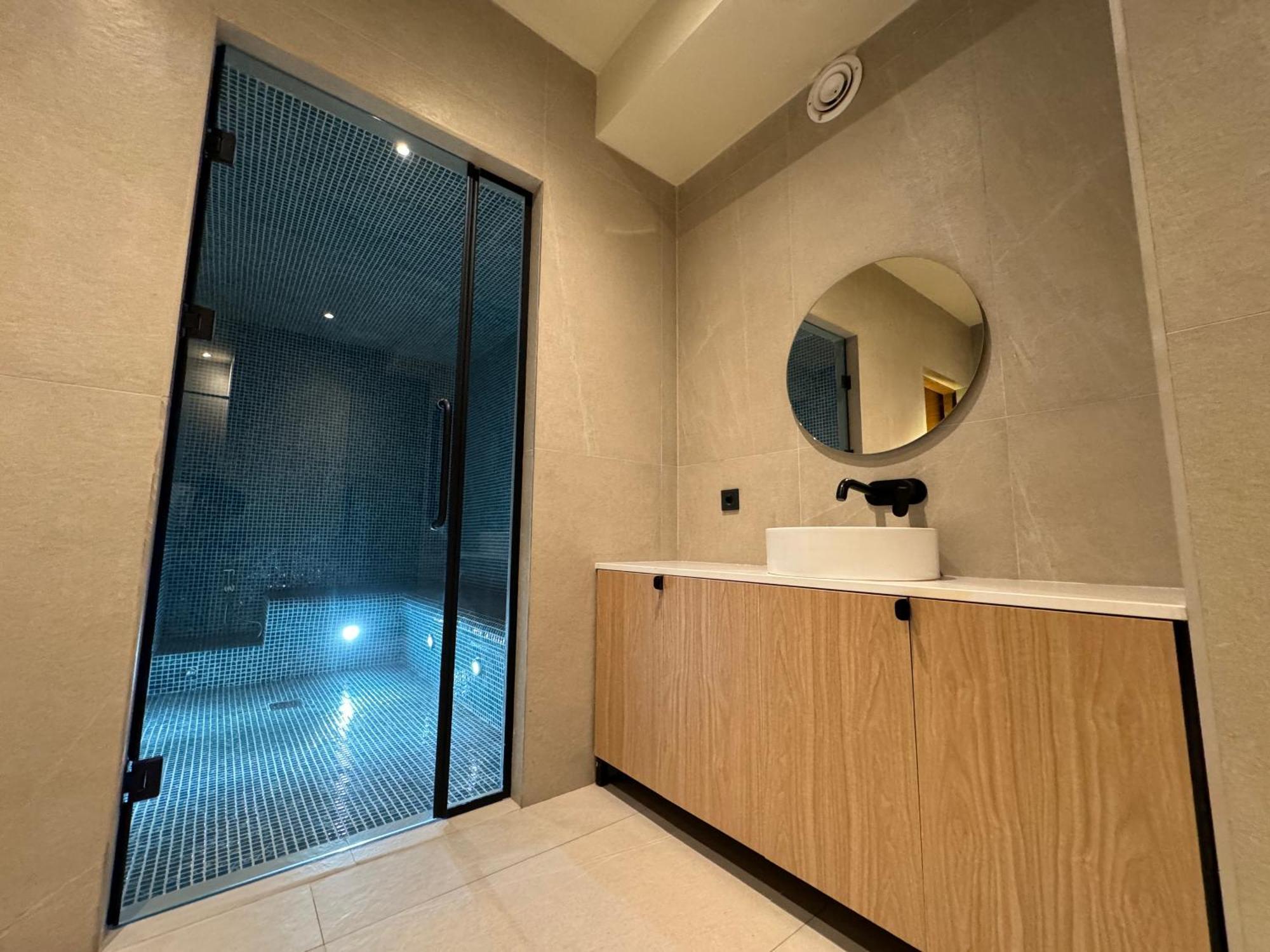 Tbilisi Edition - Design Hotel & Private Spa Екстериор снимка