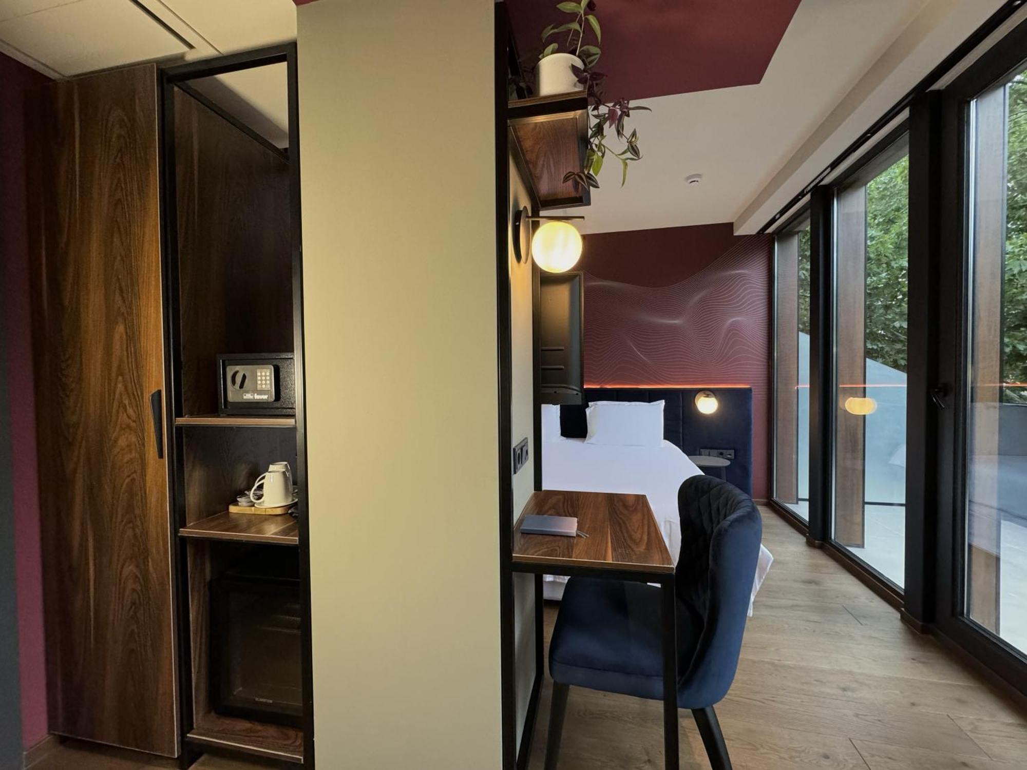 Tbilisi Edition - Design Hotel & Private Spa Екстериор снимка