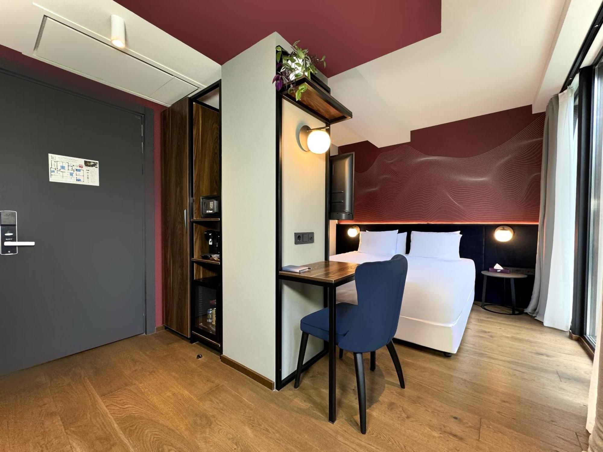 Tbilisi Edition - Design Hotel & Private Spa Екстериор снимка