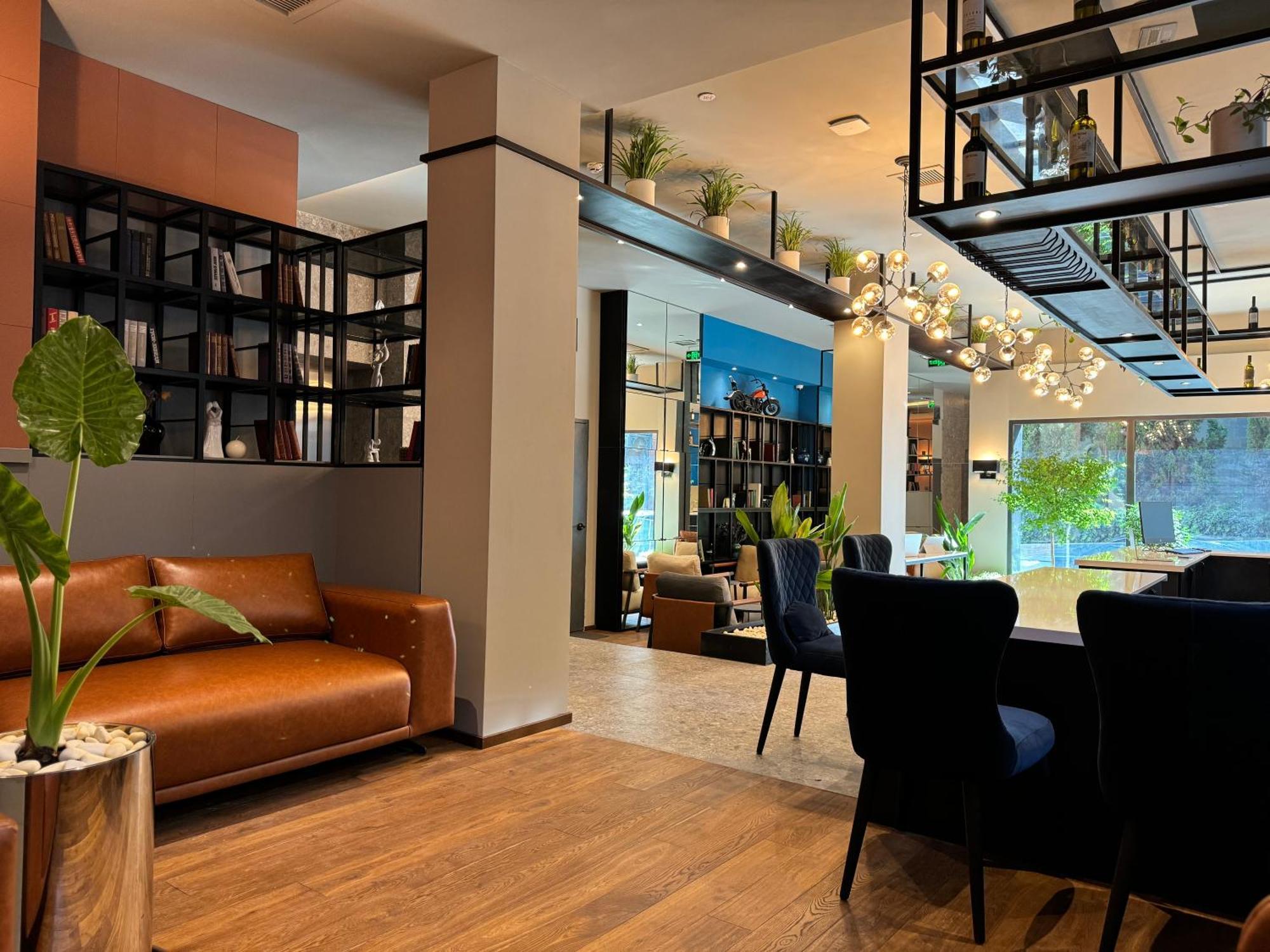 Tbilisi Edition - Design Hotel & Private Spa Екстериор снимка